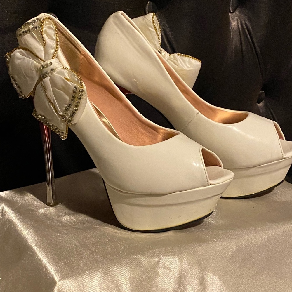White 5 inch platform heels size 10